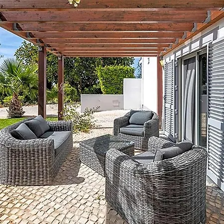 Sleeps 18 Pool Air Con *